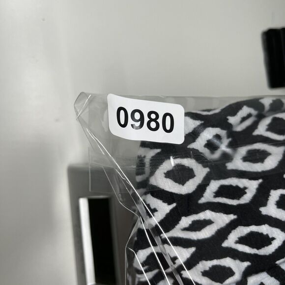 Chicos Top 3 XL Puff Sleeve Diamond Geometric Black White T-Shirt Chic Work - Picture 11 of 12